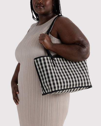MEDIUM NYLON REVERSIBLE TOTE - US 7234