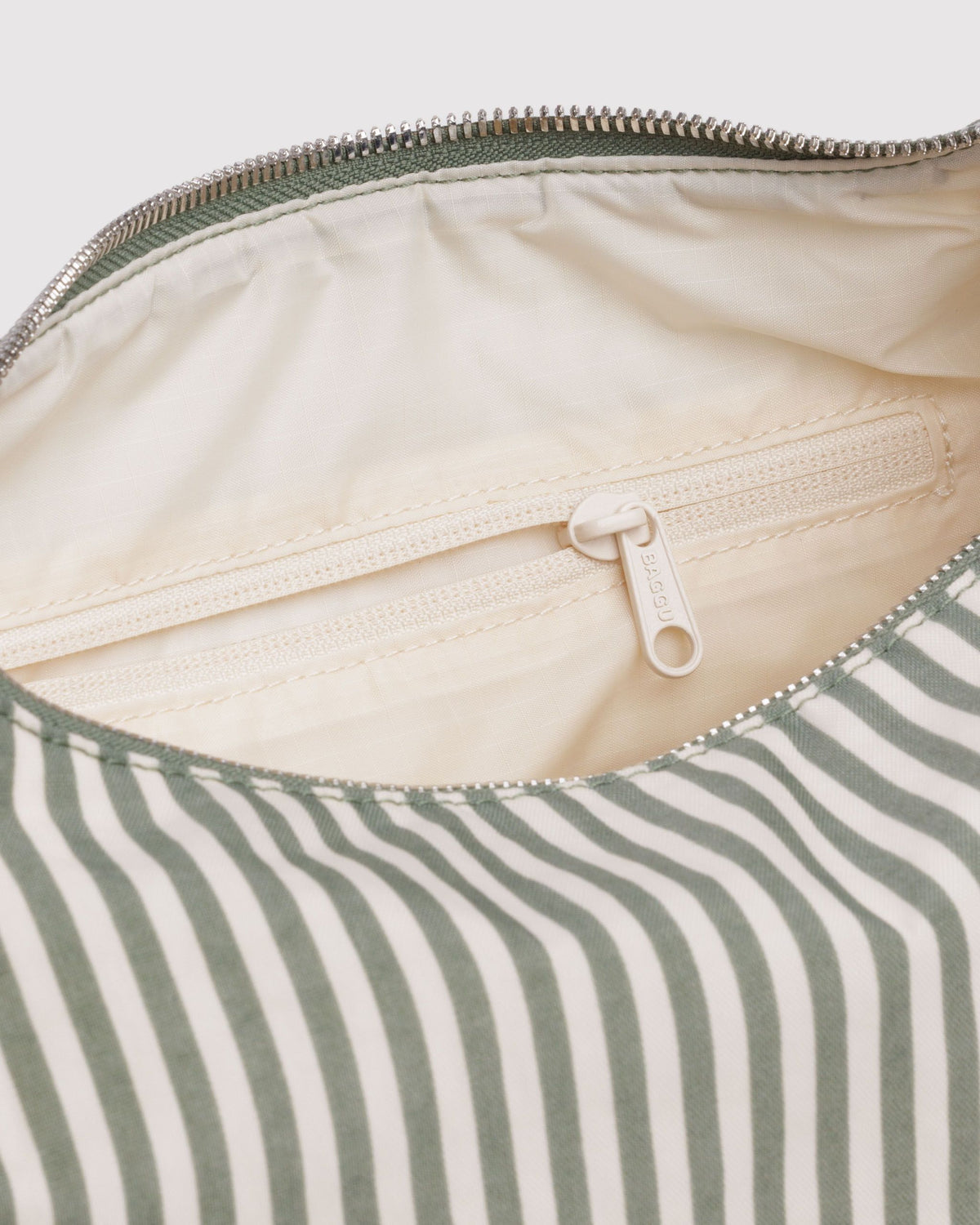 NYLON MERINGUE BAG - US 7811