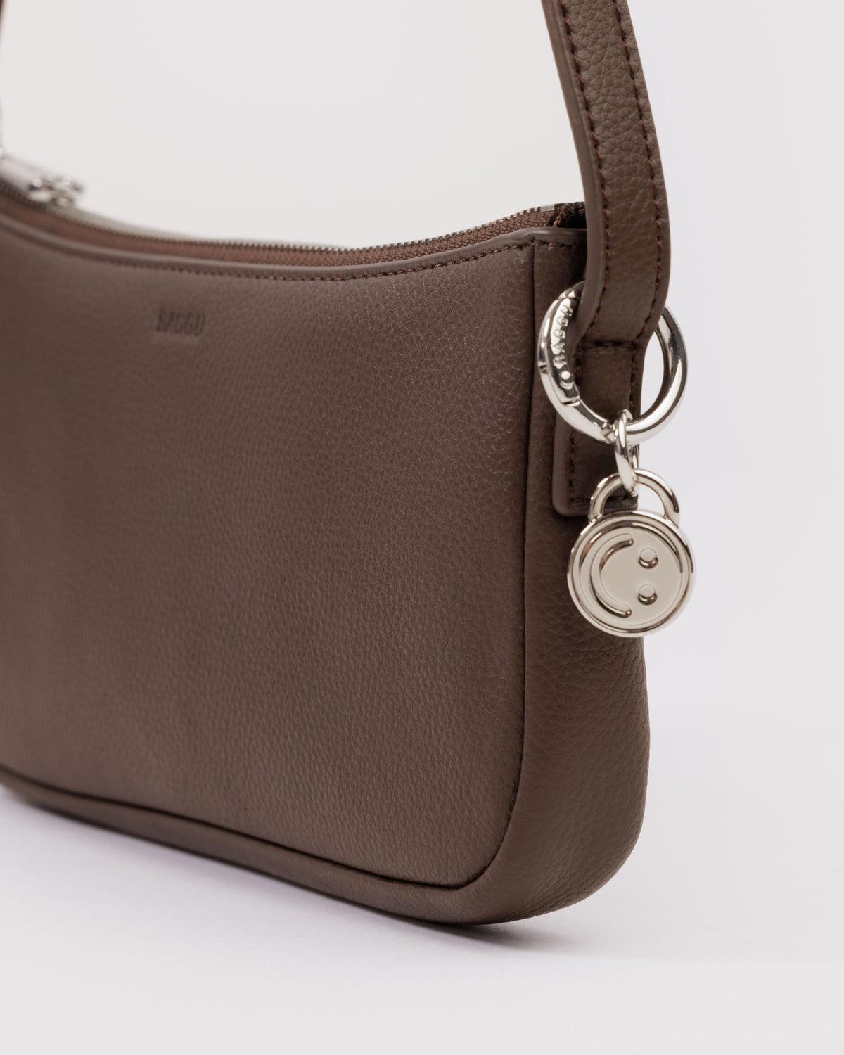 RECYCLED LEATHER POCHETTE - US 7890